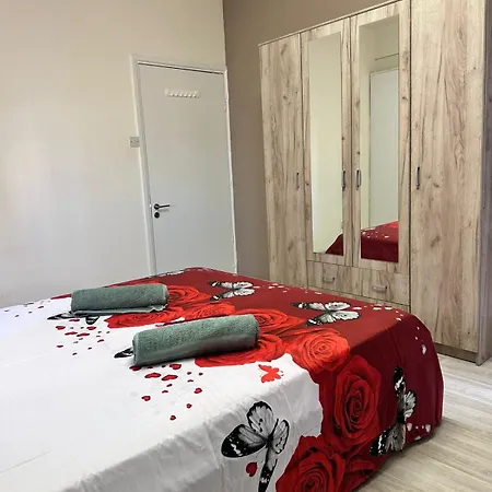 Near Finikoudes 15 Apartman