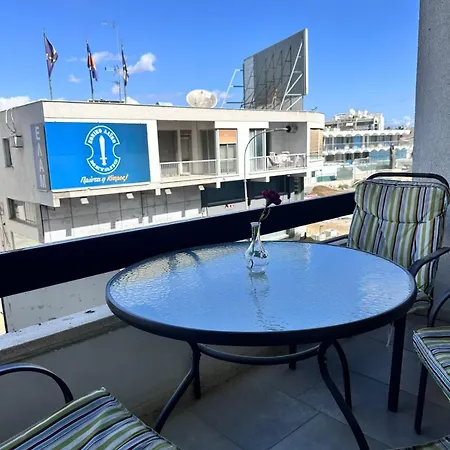 Near Finikoudes 15 Larnaka